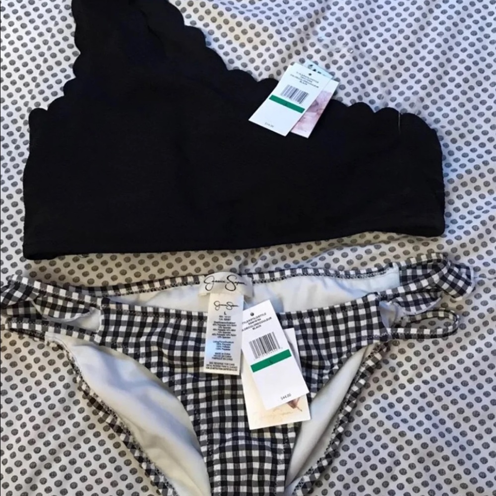 Jessica Simpson 2 piece swimsuit